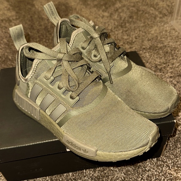 Gently used Adidas shoes - Picture 1 of 3